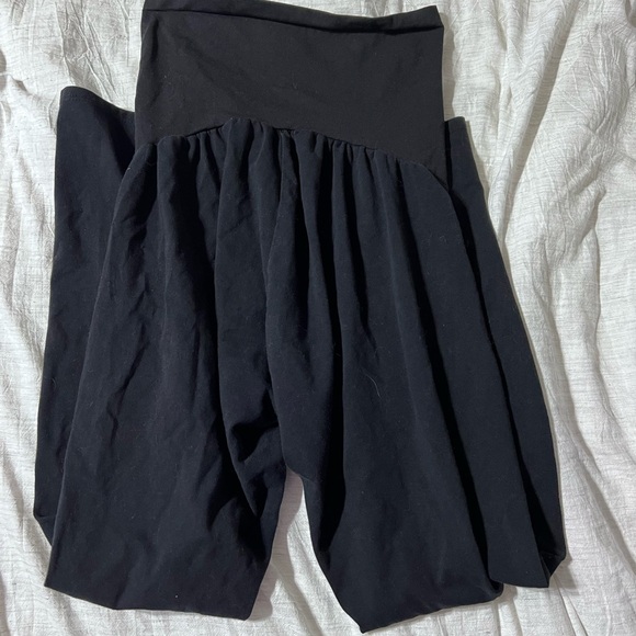 Motherhood Maternity Leggings Size Medium - Picture 2 of 2